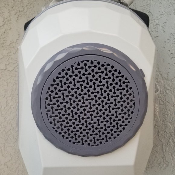 Portable travel cat carrier with versatile/interchangeable peep hole - Picture 5 of 10